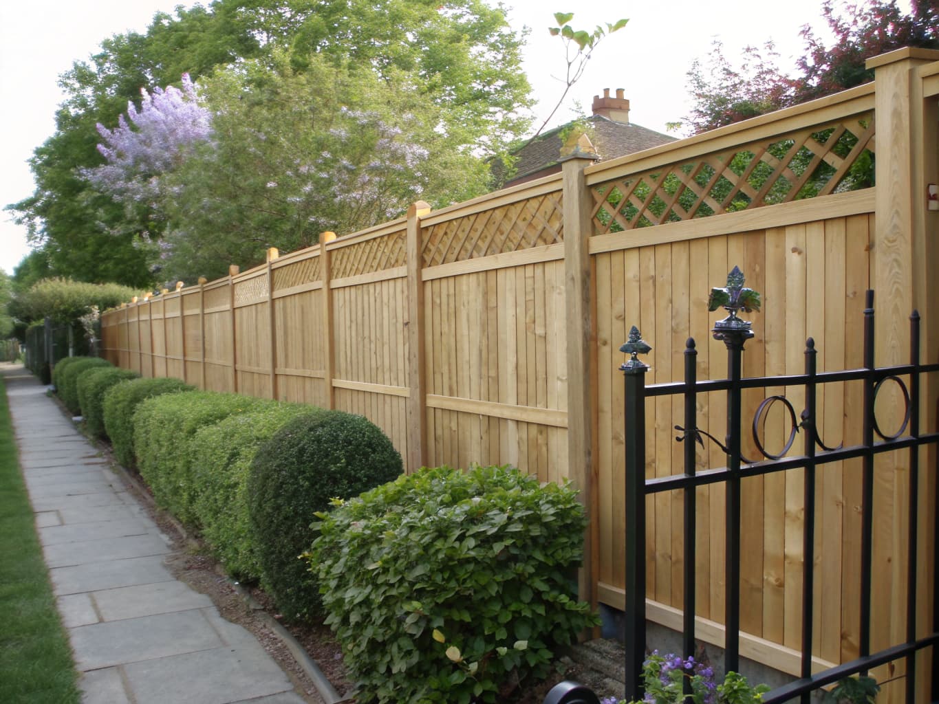 Timber fencing and screening installation